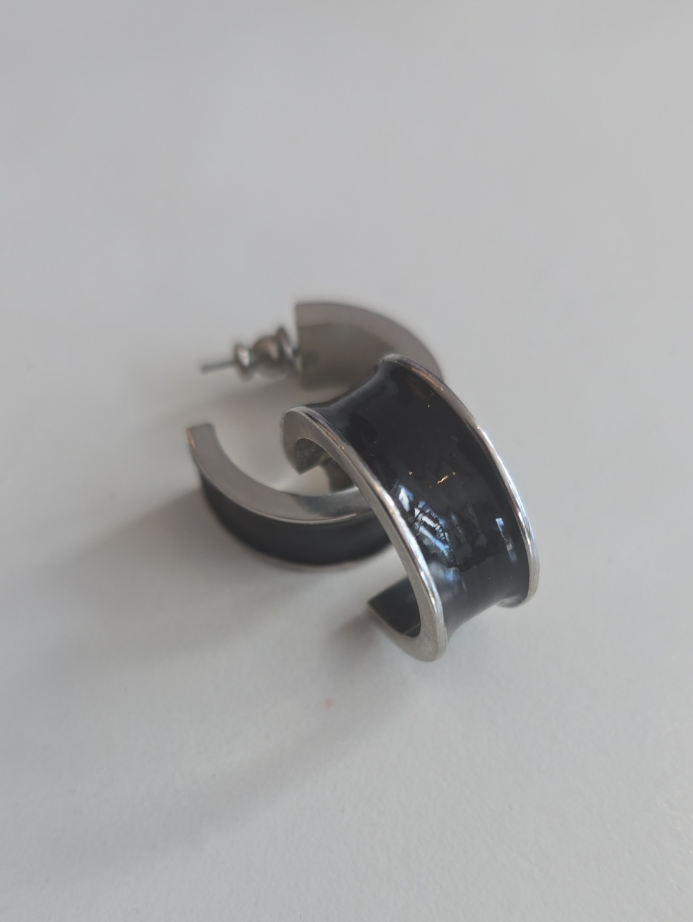 VTG Silver & Black Enamel Chunky Hoop Earrings